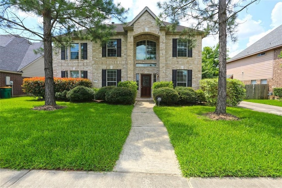 5204 Jolie Dr, Pearland, TX 77584 - photo 1