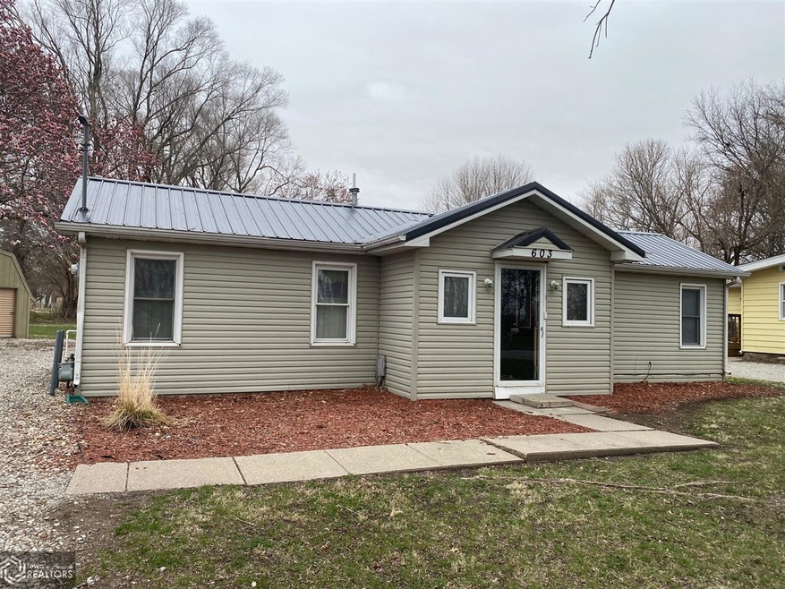 603 Southwest Rd, Shenandoah, IA 51601 - photo 1