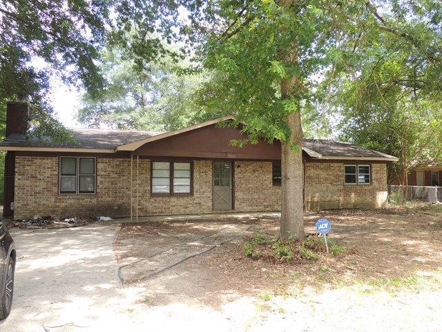 5974 Bloomfield Rd, Macon, GA 31206 - photo 1