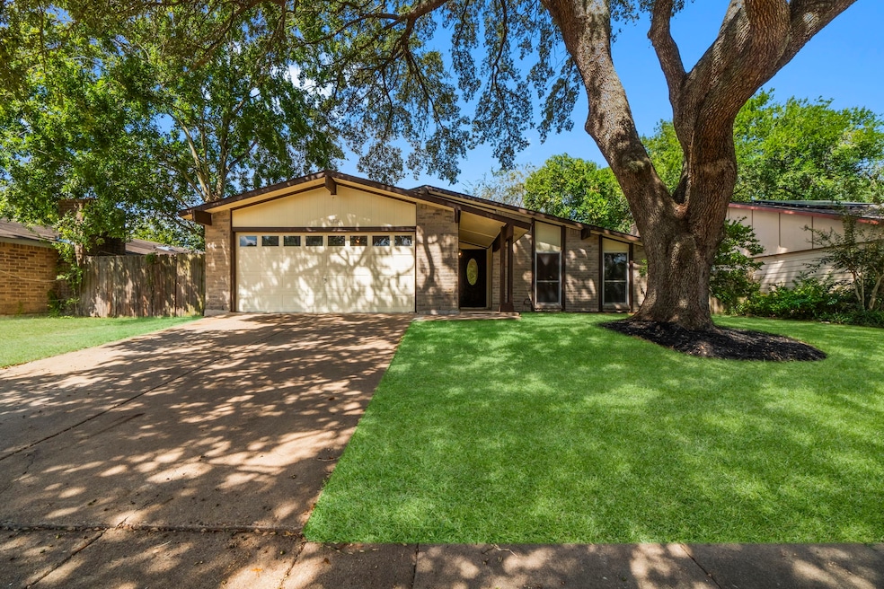 For Sale $263,000 • Co-Listing Agent