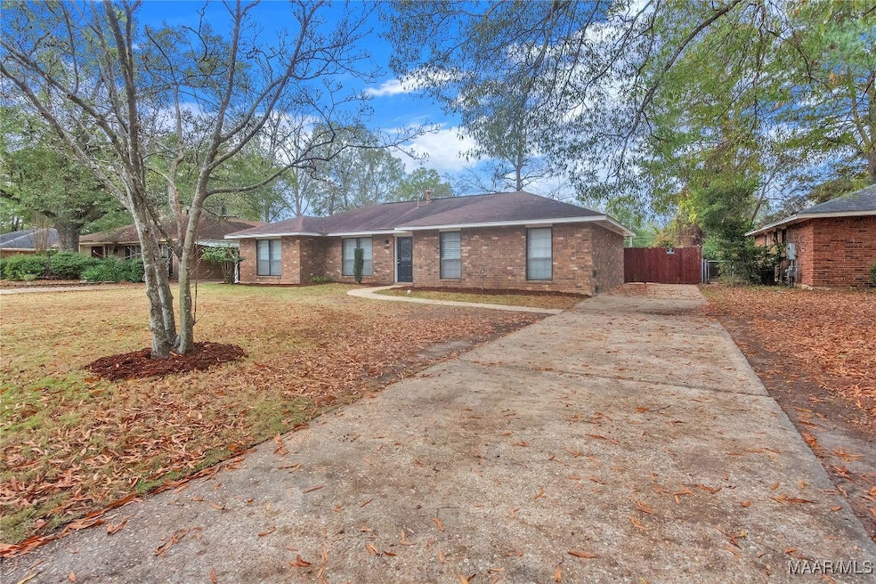 737 Ledyard Place, Montgomery, AL 36109 - photo 1