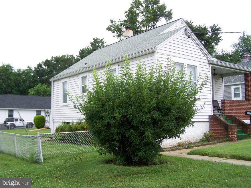 400 Mace Ave, Essex, MD 21221 - photo 1