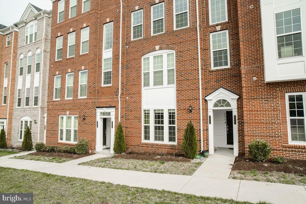 42739 Eildon Terrace, Ashburn, VA 20147 - photo 1