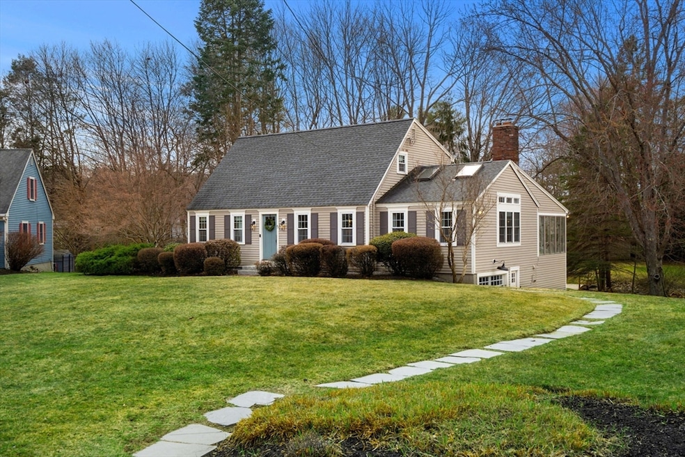 5 Ivanhoe Ln, Andover, MA 01810 - photo 1