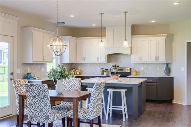 25336 W 92nd St, Lenexa, KS 66227 - photo 1