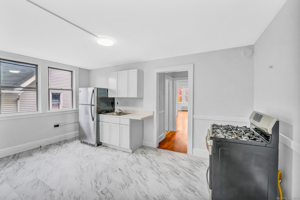 1040 Capitol Ave unit 2E, Hartford, CT 06106 - photo 1