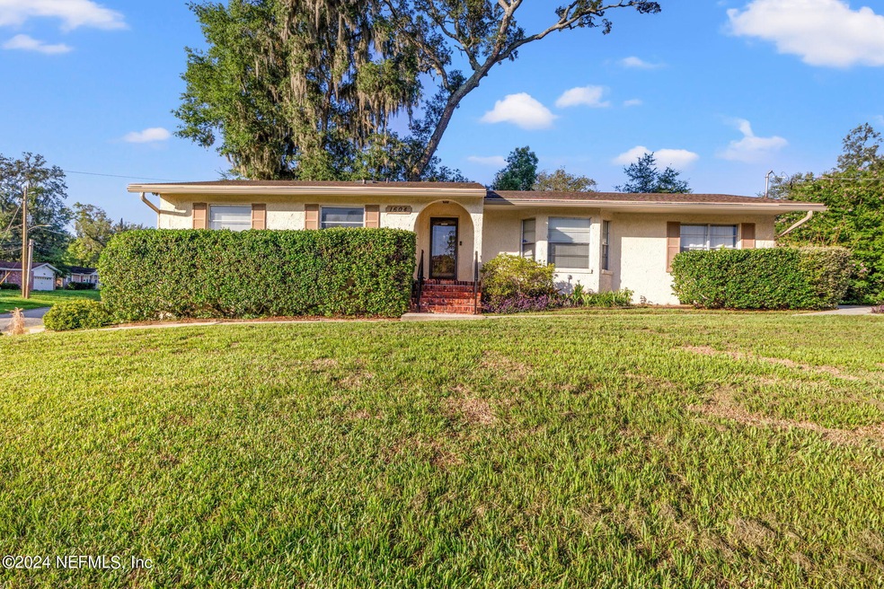 1604 Mount Vernon Dr, Jacksonville, FL 32210 - photo 1