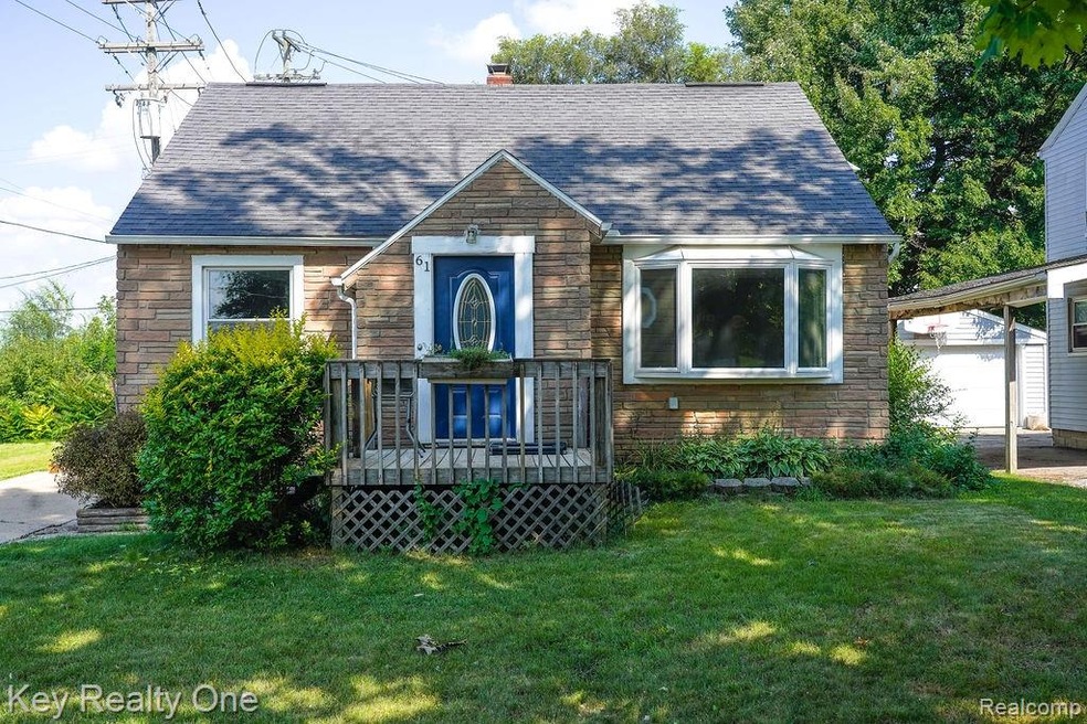 61 South Winding; Newer Roof