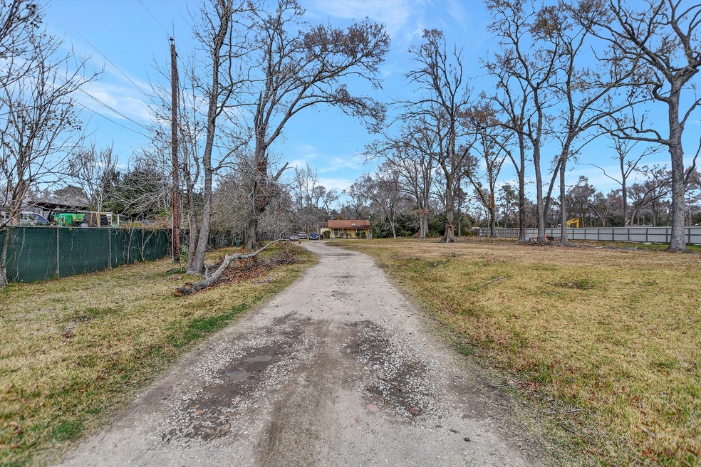 3524 De Soto St, Houston, TX 77091 - photo 1