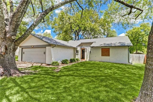 Modern paint colors on this freshly painted stucco
