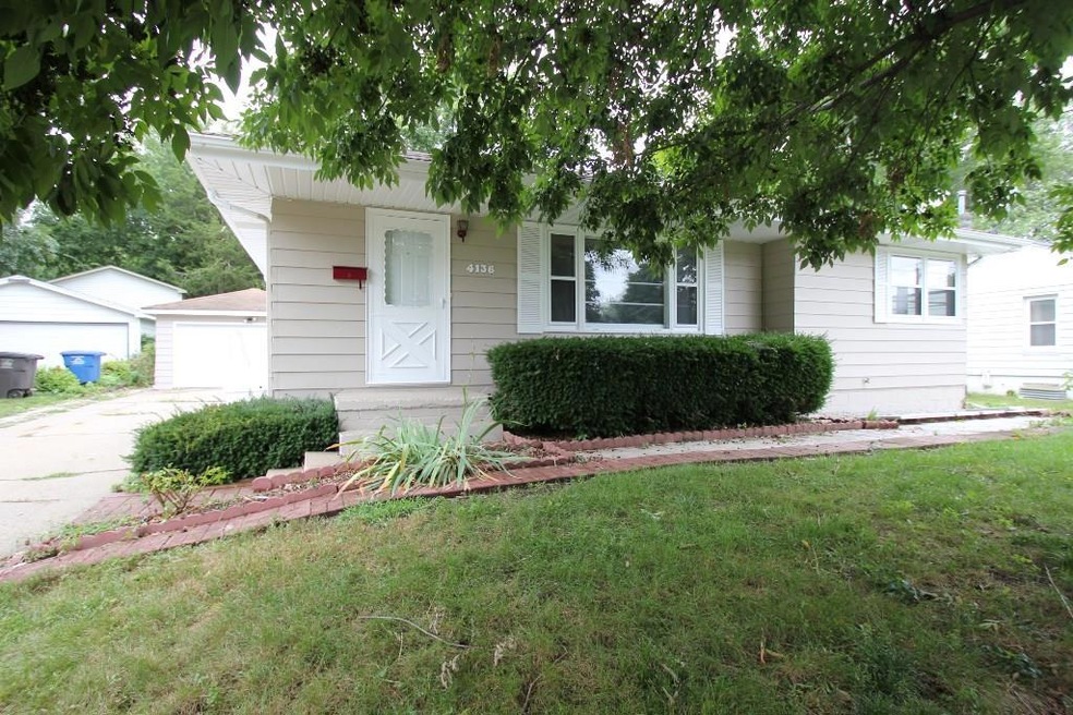 4136 53rd St, Des Moines, IA 50310 - photo 1