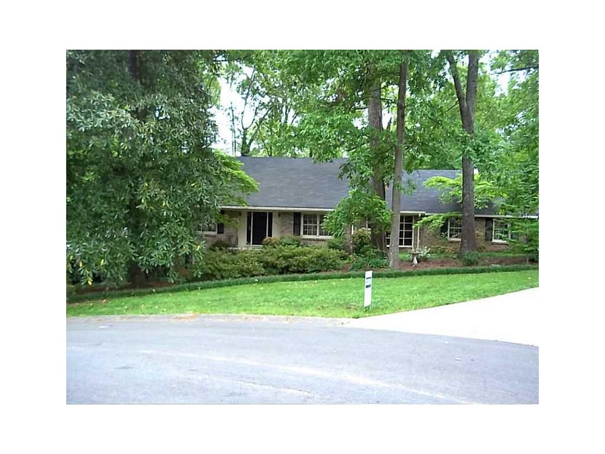 Exterior Front. Cul-de-sac lot
