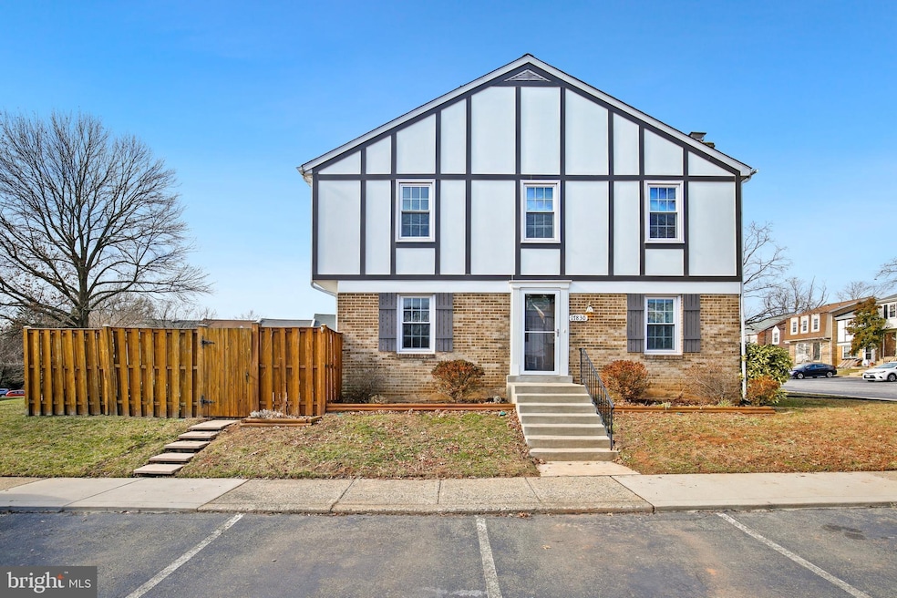 17830 Lochness Cir, Olney, MD 20832 - photo 1