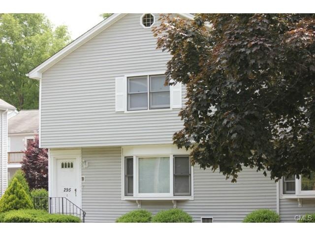 295 Glendale Ave unit C1, Bridgeport, CT 06606 - photo 1