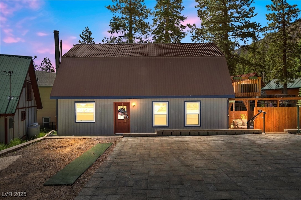Nestled in Cathedral Rock Subdivision, this mounta