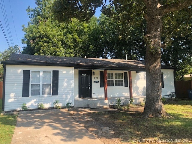 404 S 13th St, McAlester, OK 74501 - photo 1