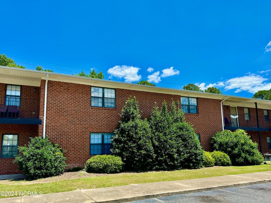 3311 Landmark St unit 6, Greenville, NC 27834 - photo 1