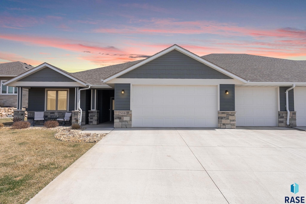Sold $449,900