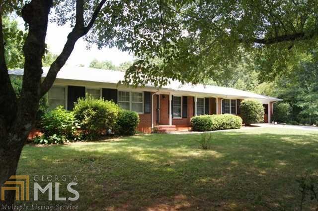 Inside The City of Dahlonega this 3 bedroom, 2 bat