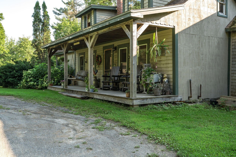 6-web-or-mls-1437-main-st
