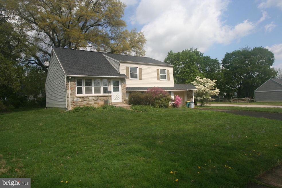 517 Bradford Rd, Oreland, PA 19075 - photo 1
