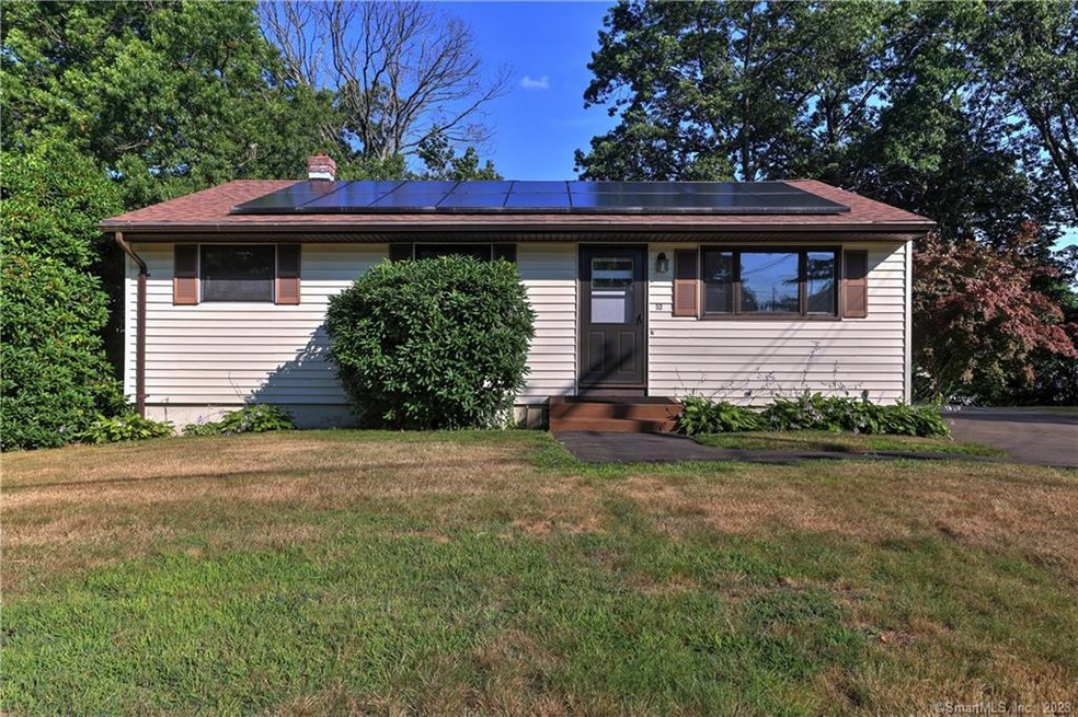 52 Eileen Rd, West Haven, CT 06516 - photo 1