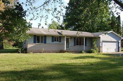 10111 Beecher Rd, Flushing, MI 48433 - photo 1