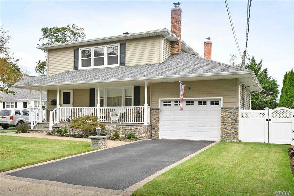 2892 Court St, North Bellmore, NY 11710 - photo 1