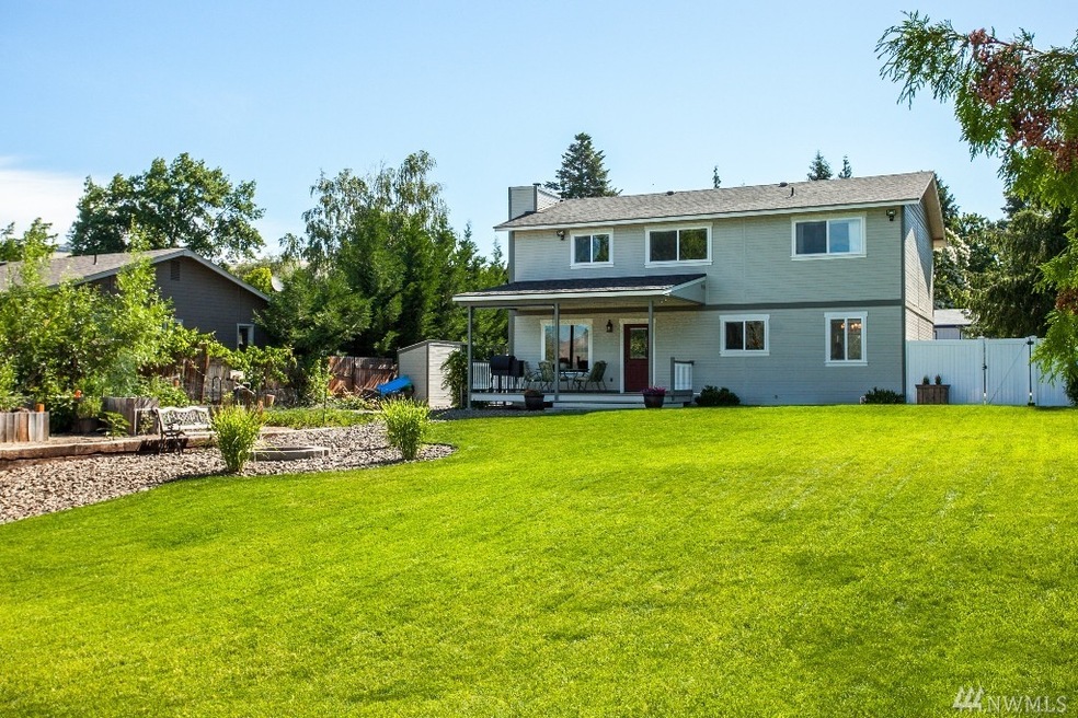 95 17th St NE, East Wenatchee, WA 98802 - photo 1