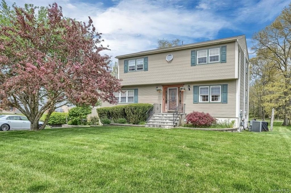 110 Barnes Rd, Washingtonville, NY 10992 - photo 1