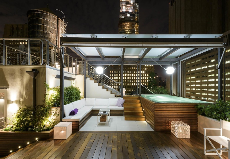 Pending $4,850,000 • Co-Listing Agent