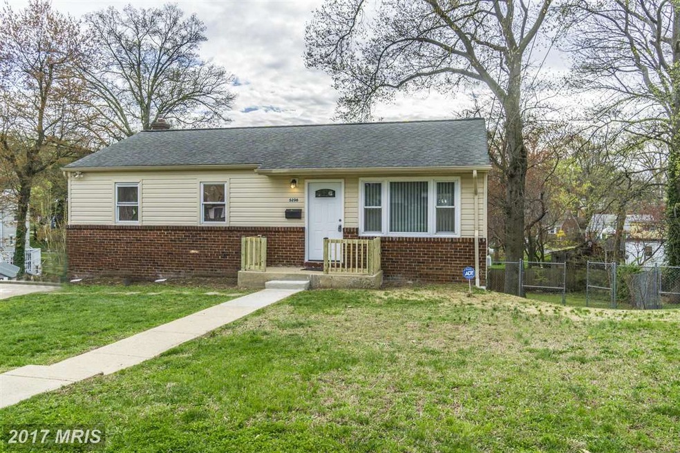 5208 59th Ave, Riverdale, MD 20737 - photo 1
