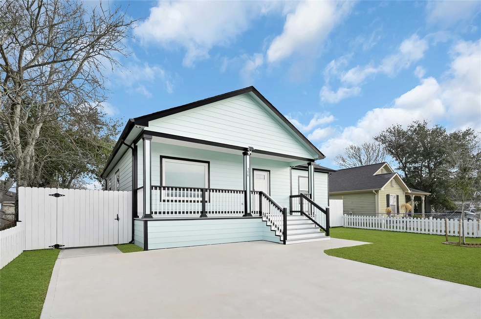 Sold • Co-Listing Agent