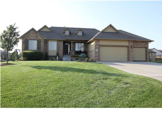Exquisite 5 bedroom 3 bath ranch home in highly de