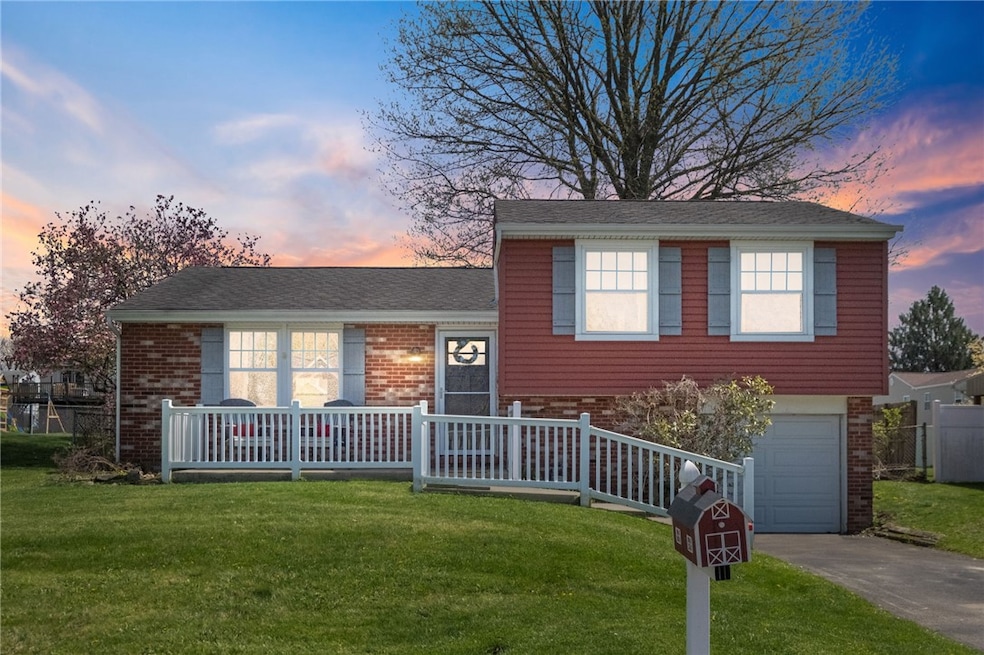 736 N Gross St, Conway, PA 15027 - photo 1