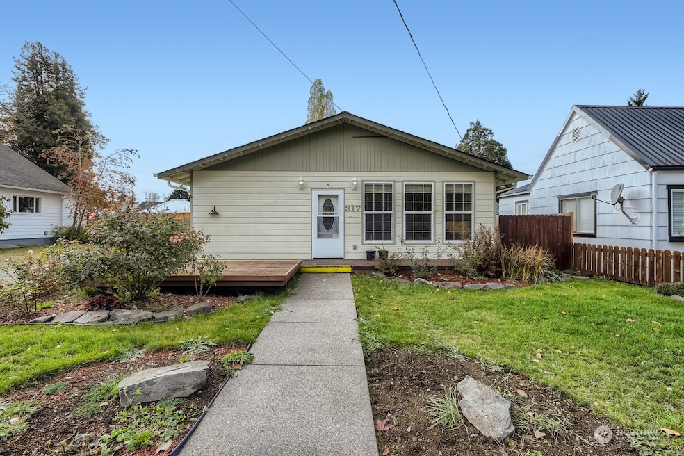 317 Varner Ave SE, Orting, WA 98360 - photo 1