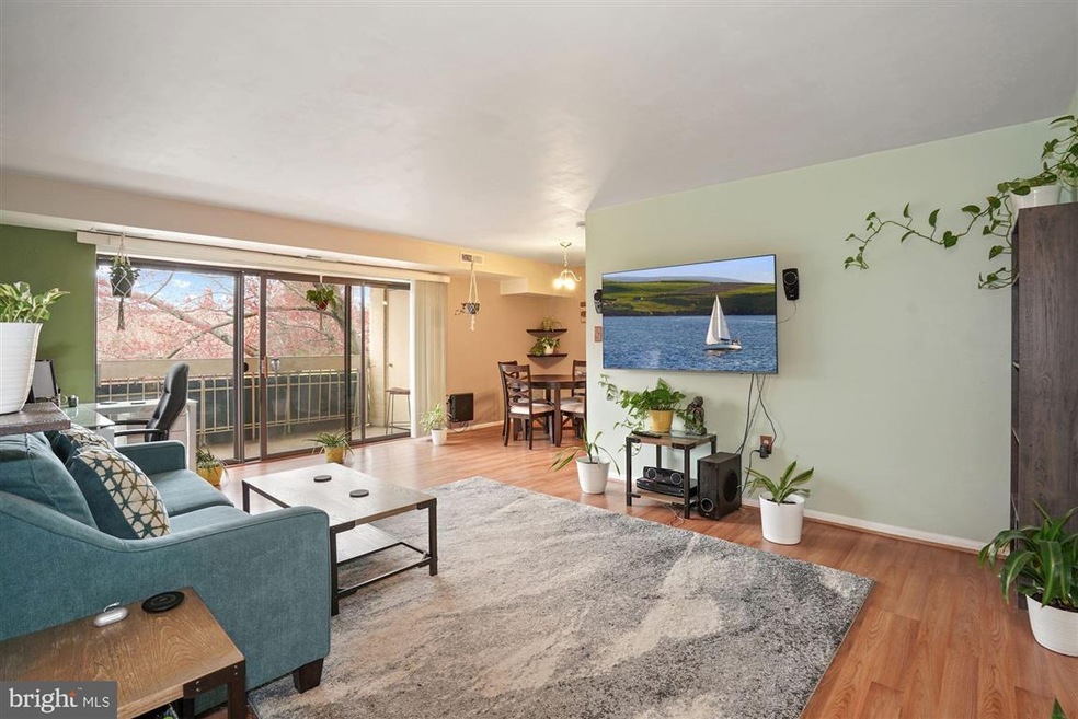 Lafayette Park unit 408, Falls Church, VA 22041 - photo 1