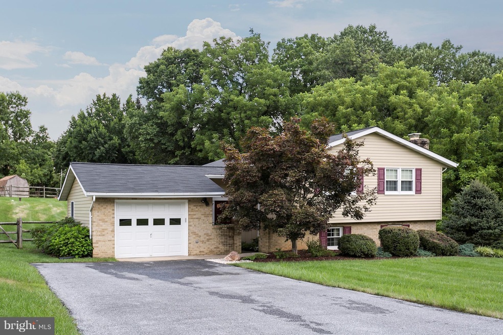 1320 Placid Dr, Sykesville, MD 21784 - photo 1