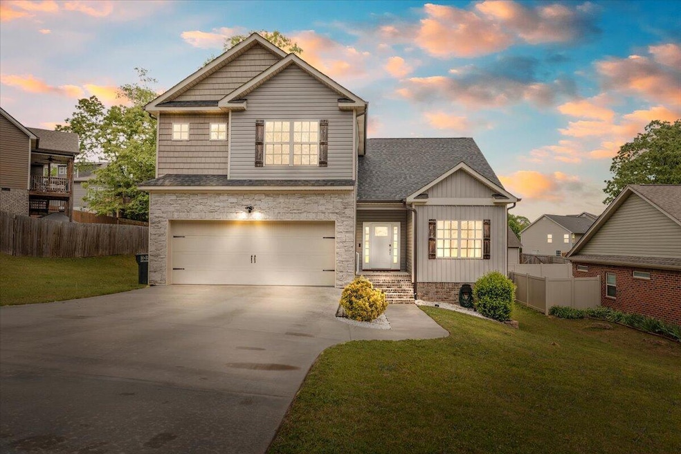 341 Peachtree Cir, Ringgold, GA 30736 - photo 1