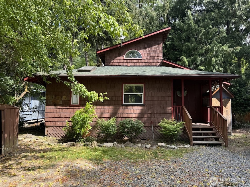 22722 Trails End Rd SE, Yelm, WA 98597 - photo 1