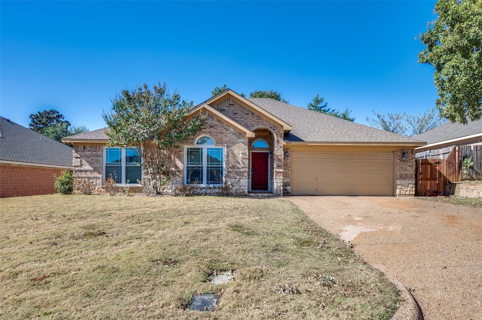 Under Contract $299,500