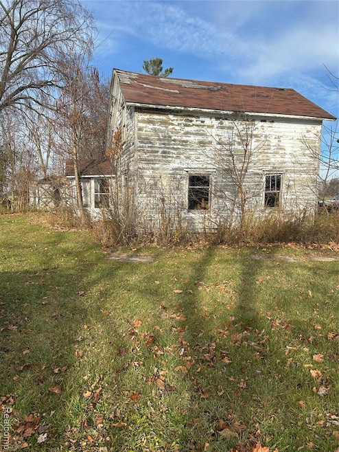 217 E Fulton St, Pompeii, MI 48874 - photo 1