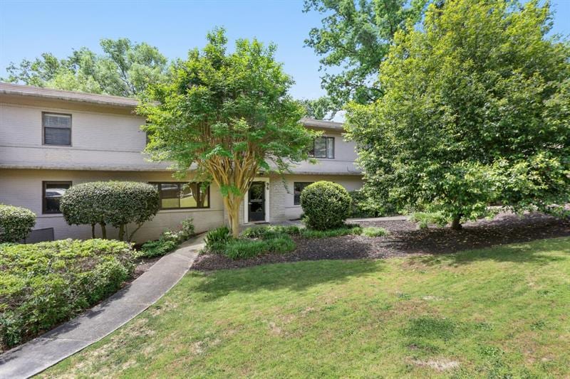 Awesome central location with easy freeway access,