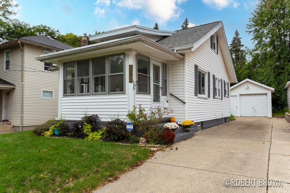 863 Ardmore ST SE_2