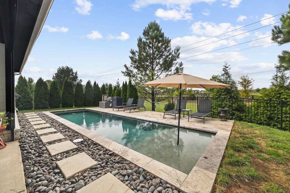 5001 Ryecroft Ln, Franklin, TN 37064 - photo 1