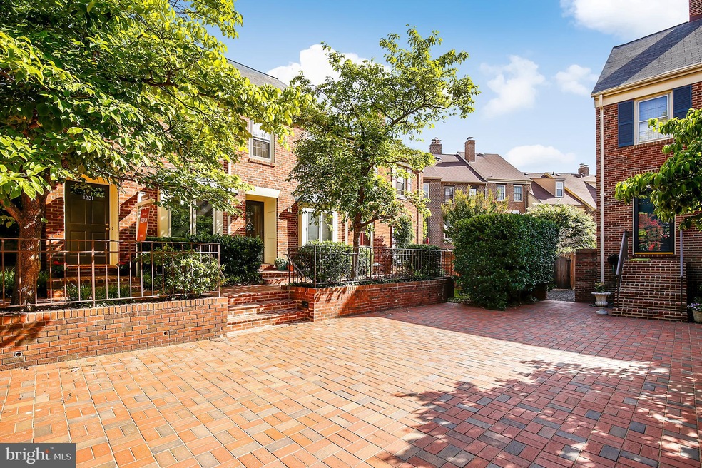 1231 Portner Rd, Alexandria, VA 22314 - photo 1