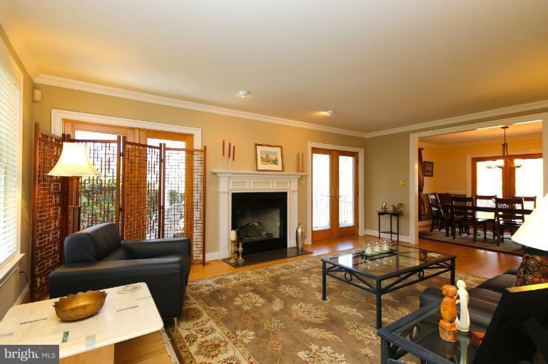 5210 Gunpowder Rd, Fairfax, VA 22030 - photo 1