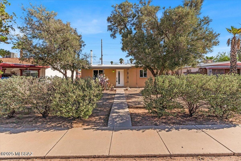 2419 E 20th St, Tucson, AZ 85719 - photo 1