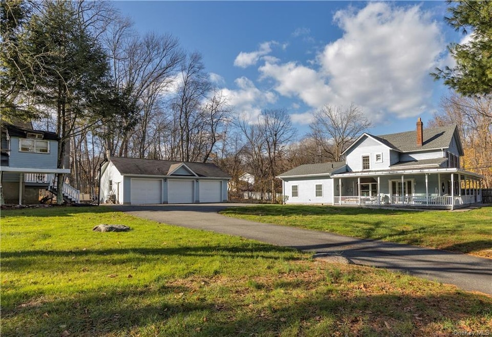 200 Bardonia Rd, Nanuet, NY 10954 - photo 1