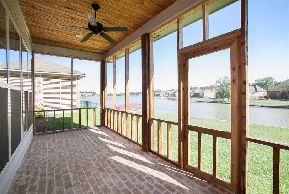 61 Peninsula Dr, Madison, MS 39110 - photo 1